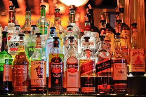 Difference Between Alcohol and Liquor | Difference Between