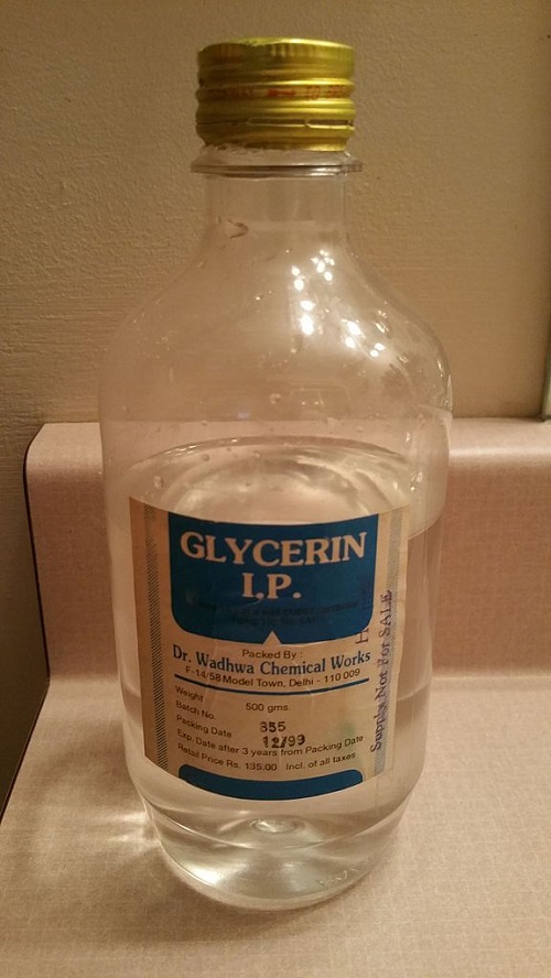Difference Between Glycerol and Glycerin-1