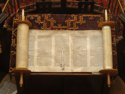 Difference Between Talmud and Torah-1