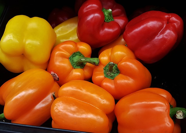 bell-peppers-1420709_640
