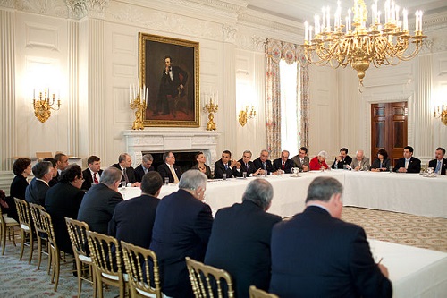 640px-Congressional_Hispanic_Caucus_meeting_at_White_House_2009