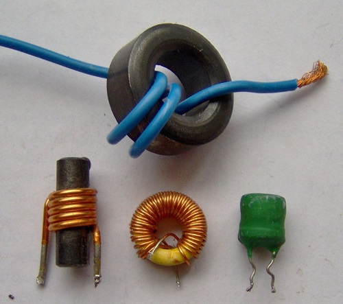 Difference between Capacitors and Inductors-1
