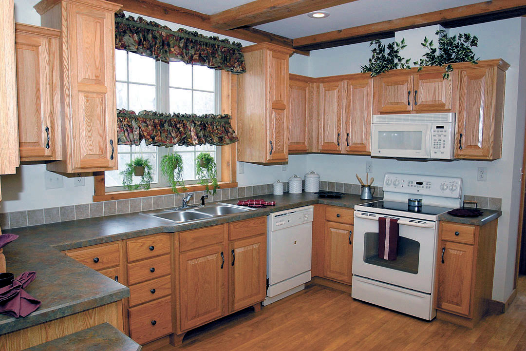 Difference Between a Kitchen & Kitchenette?