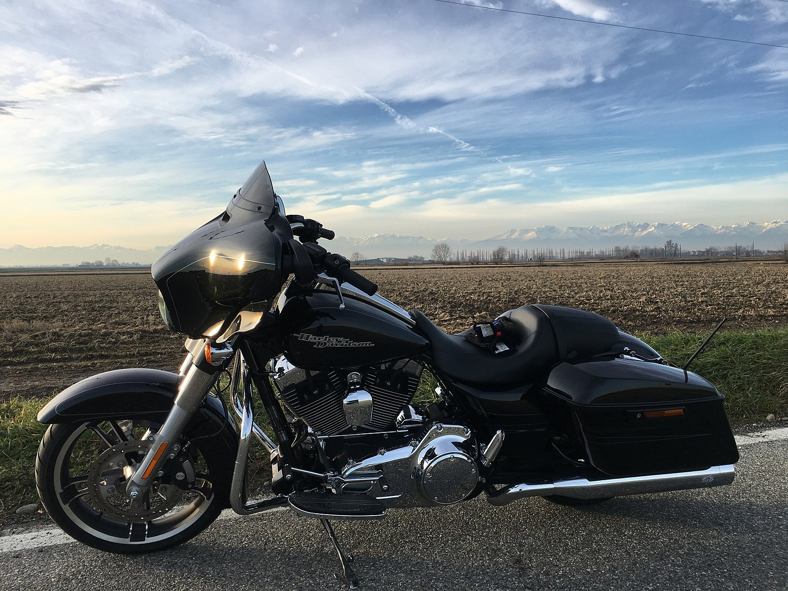 Difference Between Road Glide and Street Glide