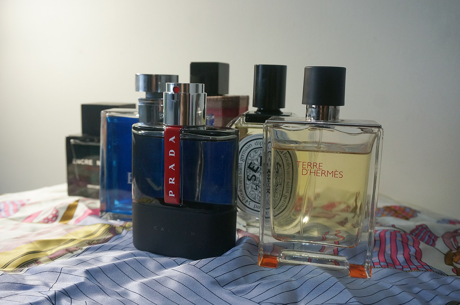 Difference Between Eau de Toilette and Cologne | Difference Between