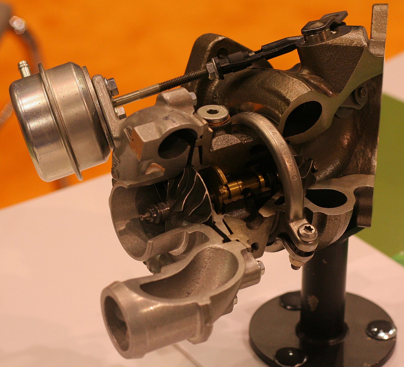 Difference Between Blow-Off Valve and Wastegate
