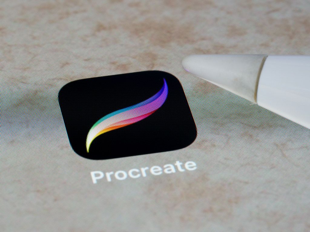 Difference between Procreate and Illustrator