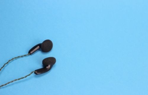 Difference Between On-Ear and Over-Ear Headphones